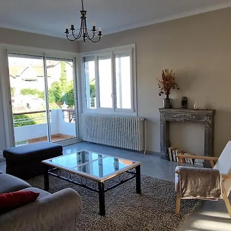 Spacious Terrace With Mountain View Fontaine (Isere)